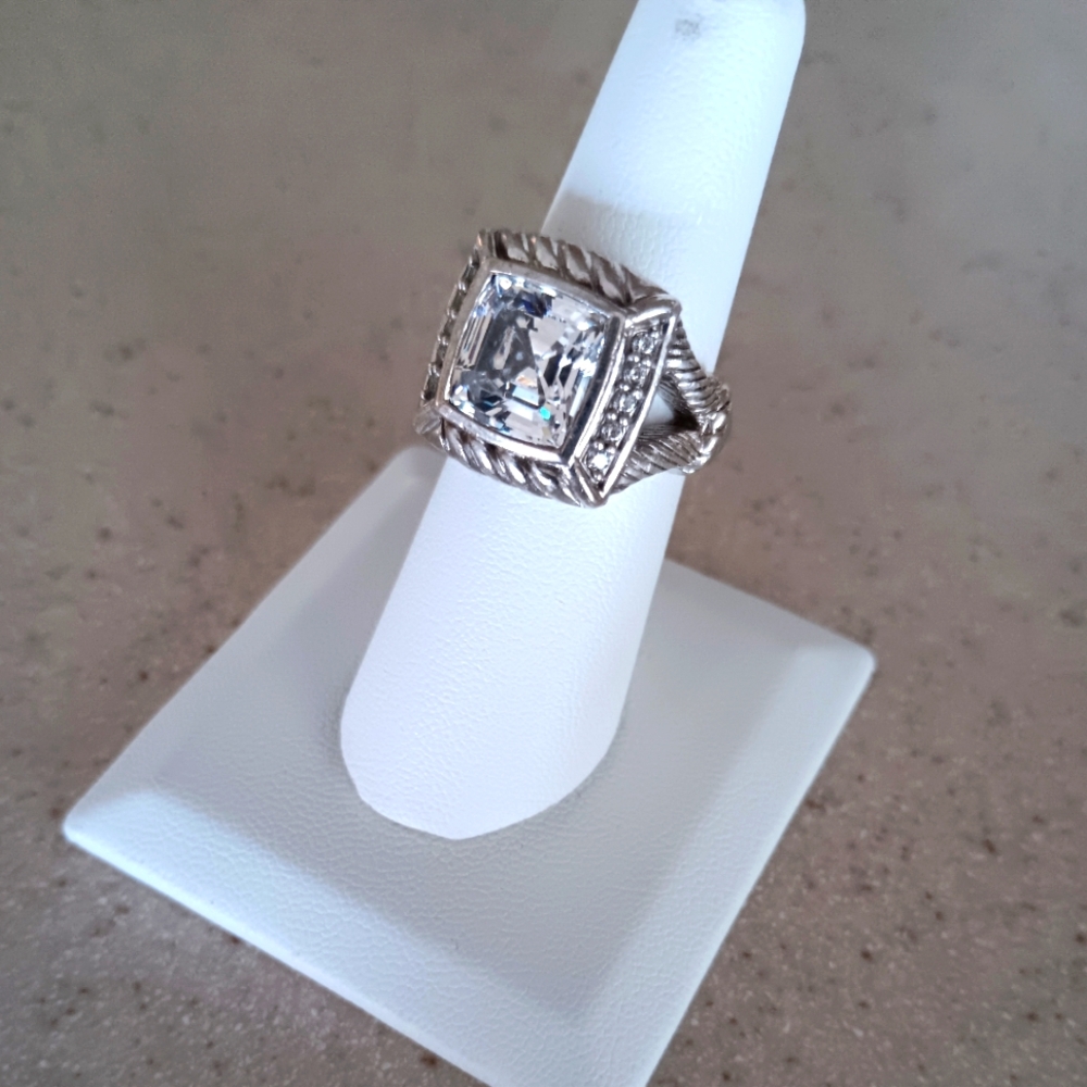 Judith Ripka Ring - Picture 3 of 4